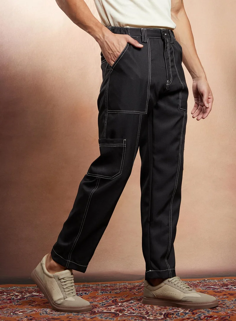 Campus Sutra Campus Sutra Men's Onyx Black Contrast-Stitch Carpenter Utility Trousers For Casual Wear | Mid-Rise | Straight Fit | Button Closure | Trousers Crafted With Comfort Fit For Everyday Wear