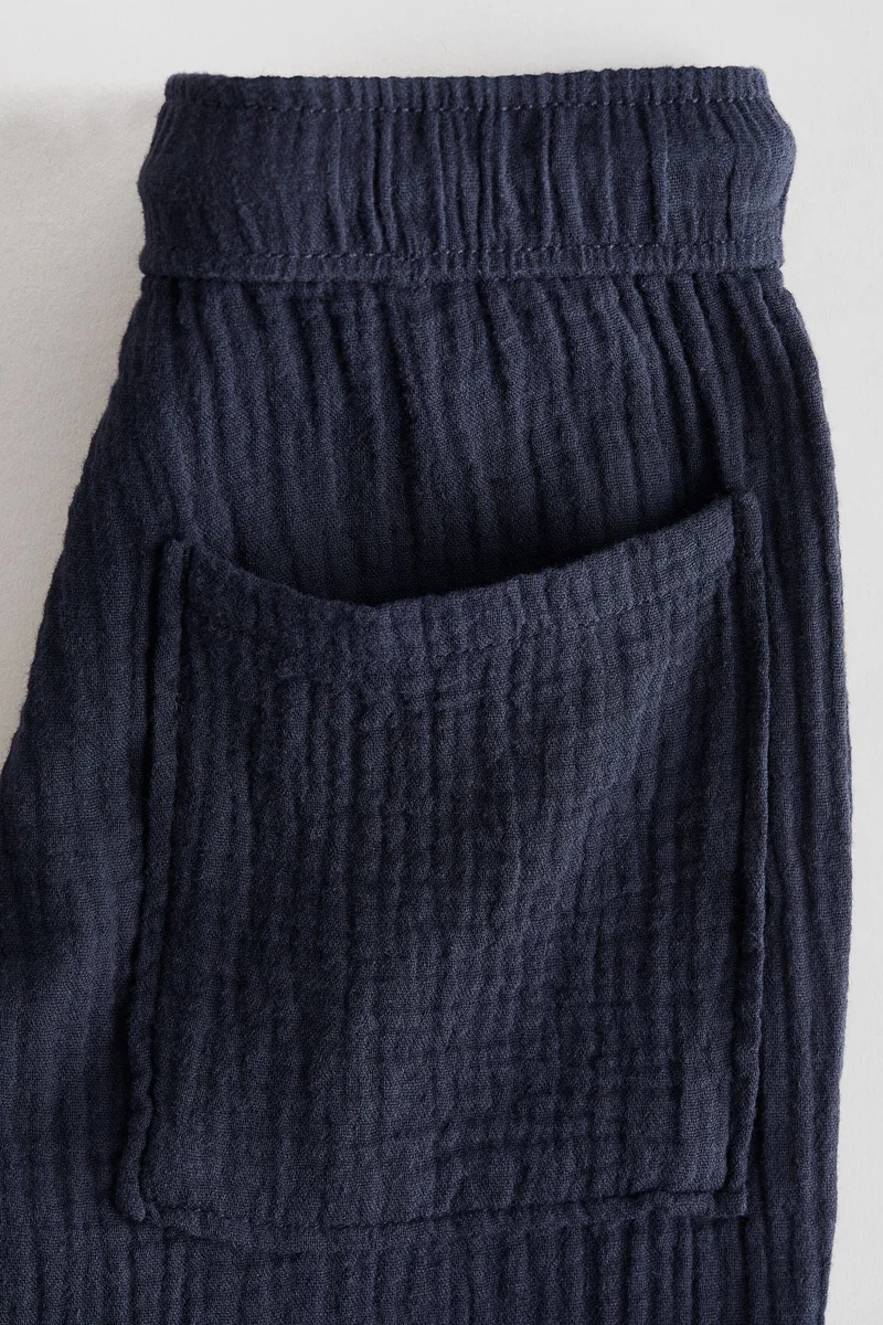 اتش اند ام بنطلون من قطن الموسلين برباط سحب