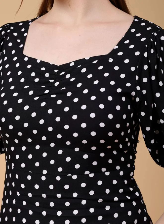 مرفوعة Women Fit and Flared Casual Polka Dot Sweetheart Neck Dress