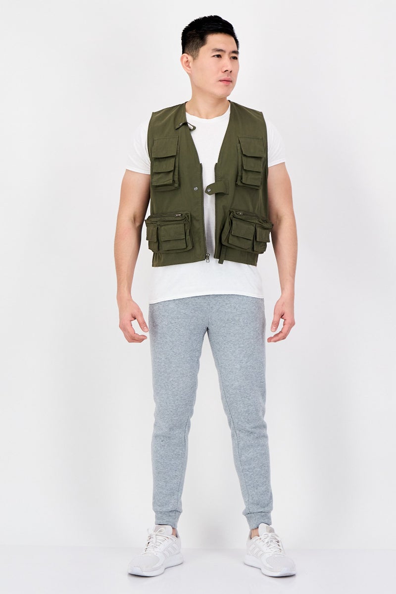 Nike Men Loose Fit Sleeveless Outdoor Life Utility Vest, Green - Image 4