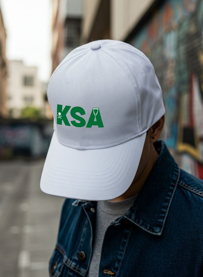 لوحة كاب مصنوع من القطن بتصميم لمناسبة اليوم الوطني السعودي وللتعبير عن حب الوطن في كل وقت - Image 2