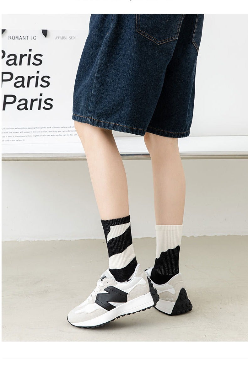 YANCI 4 Pair 100% Cotton Socks for both Men and Women: Mid-calf socks, trendy, moisture-wicking and sweat-wicking, suitable for all seasons - Image 2