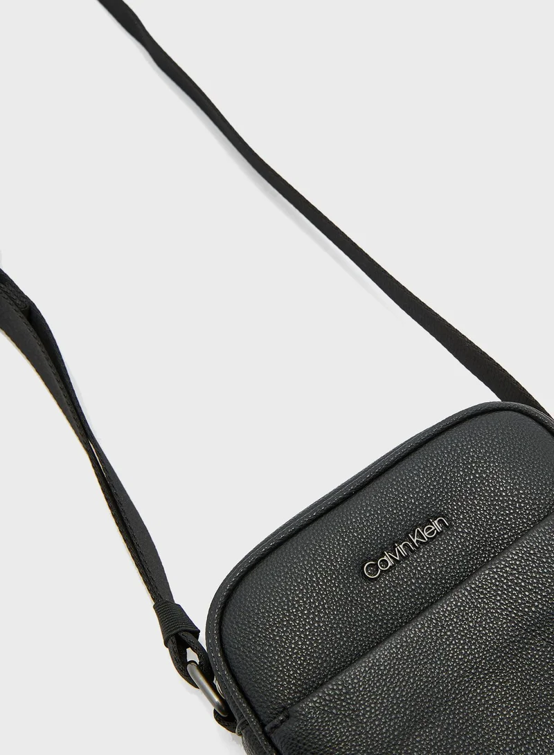 Calvin Klein Jeans Reporter Crossbody