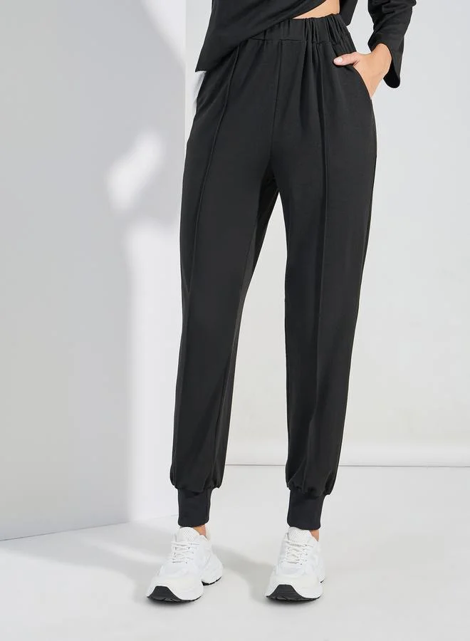 Styli Oversized Layered T-Shirt & Pintuck Detail Joggers Co-Ords