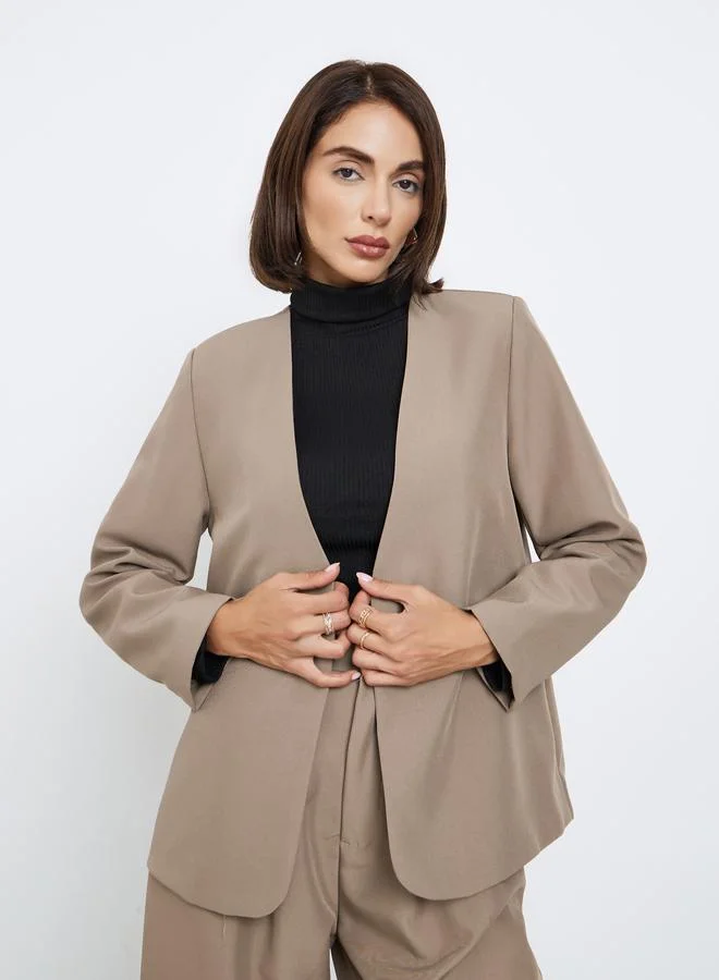 ستايلي طقم بليزر بني مفتوح من الأمام مع بنطال