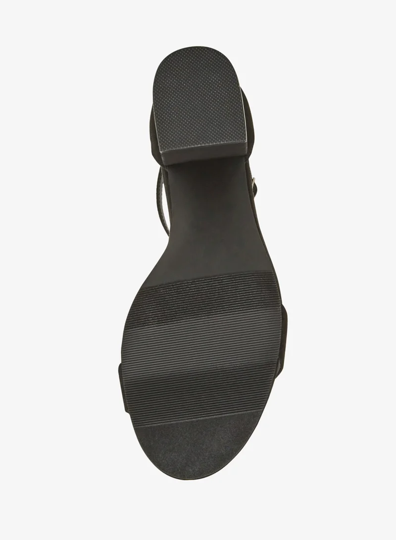 STEVE MADDEN  Steve madden ileana black women's sandals for Women | Best Price UAE