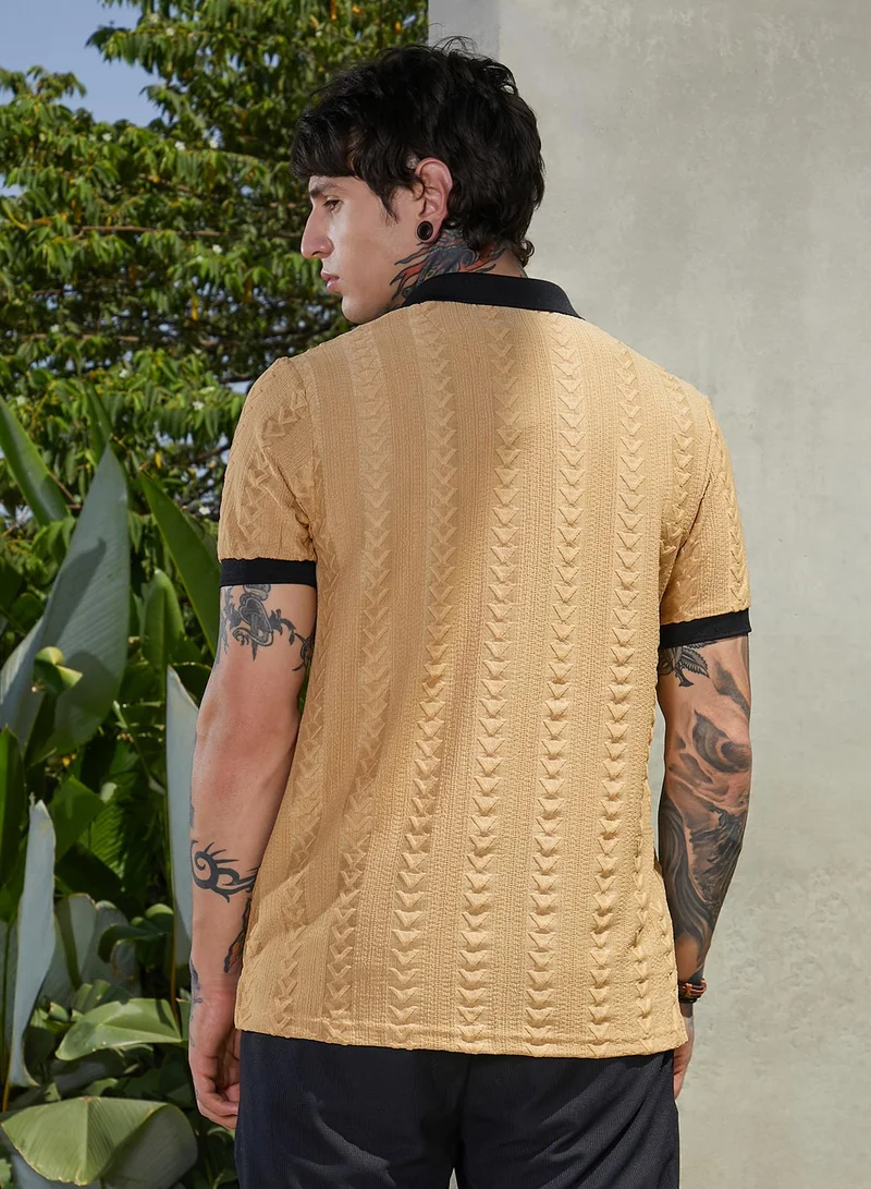 Campus Sutra Men's Buff Beige & Obsidian Black Arc-Tactile Polo T-Shirt