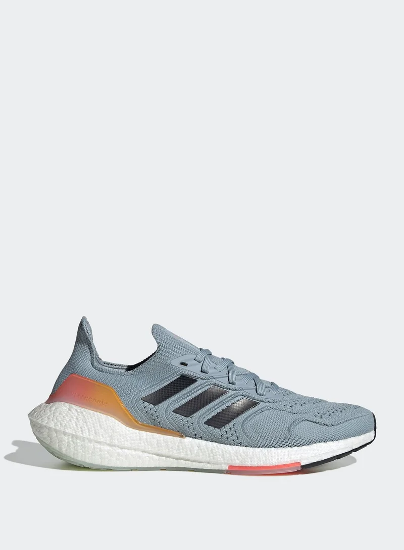 Adidas Ultraboost 22 Heat.
