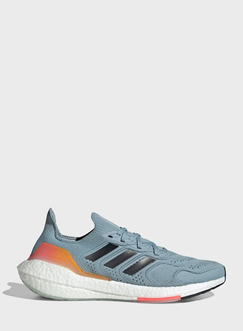 Adidas Ultraboost 22 Heat.