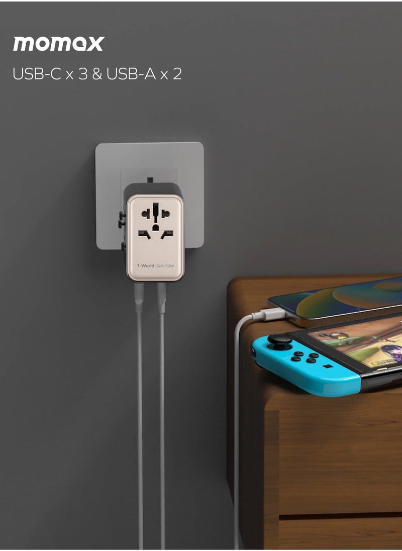 Momax UA8 1-World 70W GaN 5 Ports + Multi Plug Travel Adapter Multi Volt 100-250V USB-C / USB-A - Titanium