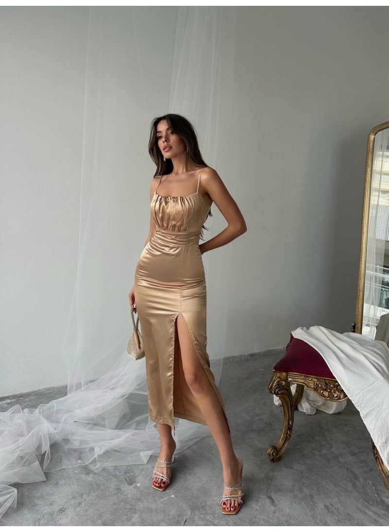 جوي فستان طوبل من الستان التركى - ذهبى - Image 1