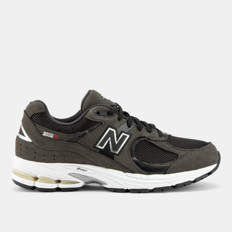 New Balance Men's 2002R Shoes - Image 1
