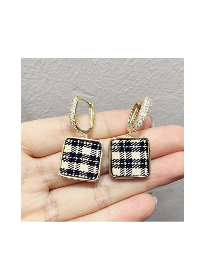 1-Pair Fabric Square Earrings, Artsy Vintage Plaid Earrings With Diamonds - Image 1
