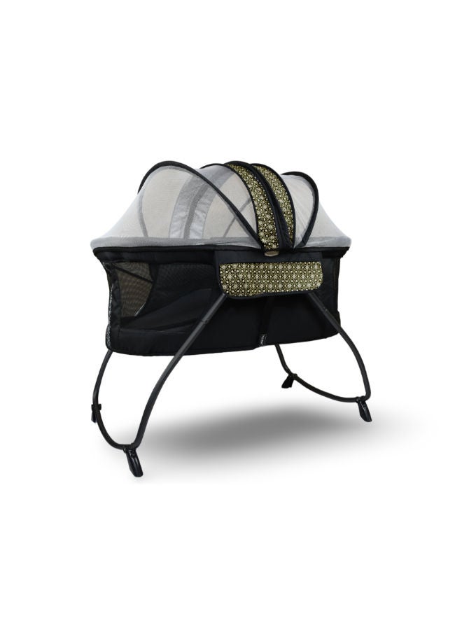 Petit bebe Baby Cot Bed Vea - Image 1