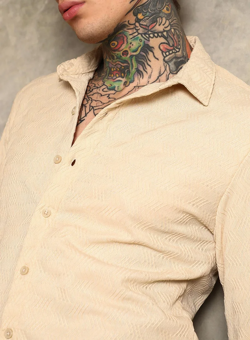 Campus Sutra Campus Sutra Men's Khaki Beige Chevron-Tactile Shirt For Casual Wear | Spread Collar | Long Cuffed Sleeves | Button Closure | Shirt Crafted With Comfort Fit For Everyday Wear
