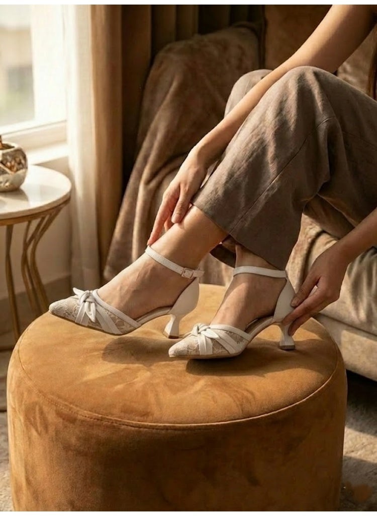 لايف ستيلاش  أحذية كعب متوسط دانتيل مع فيونكه F-612 - ابيض - Image 1