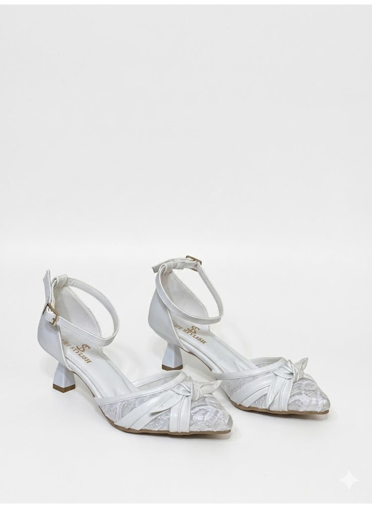 لايف ستيلاش  أحذية كعب متوسط دانتيل مع فيونكه F-612 - ابيض - Image 2