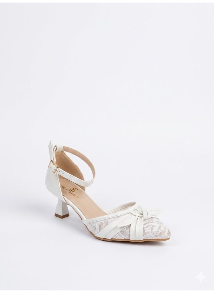 لايف ستيلاش  أحذية كعب متوسط دانتيل مع فيونكه F-612 - ابيض - Image 4