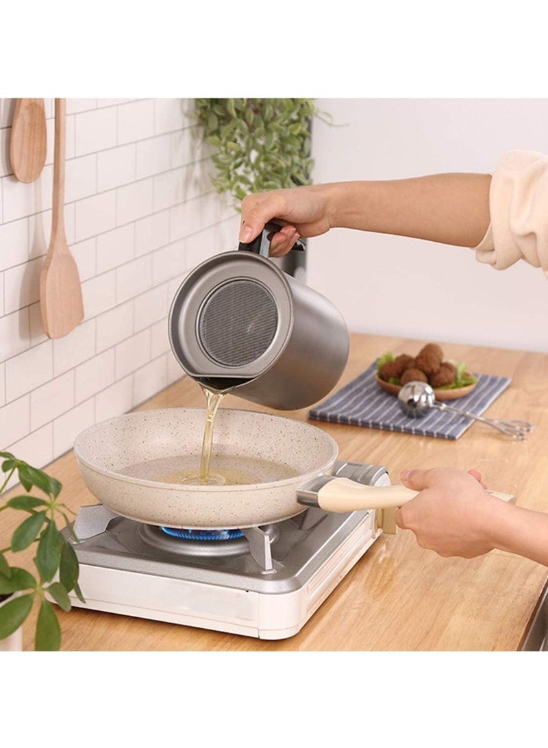 DubaiGallery Oil Keeper Storage Can with Stainless Steel Fine Strainer for Kitchen Cooking 1.7L - Image 4