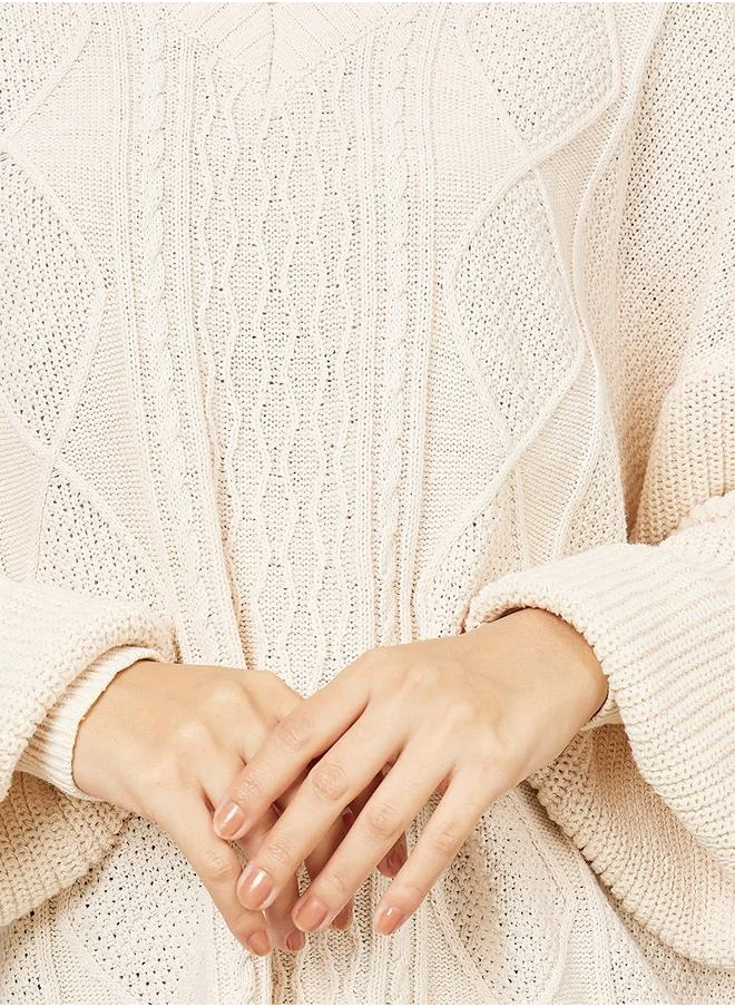 ستايلي Oversized V Neck Cable Knit Sweater