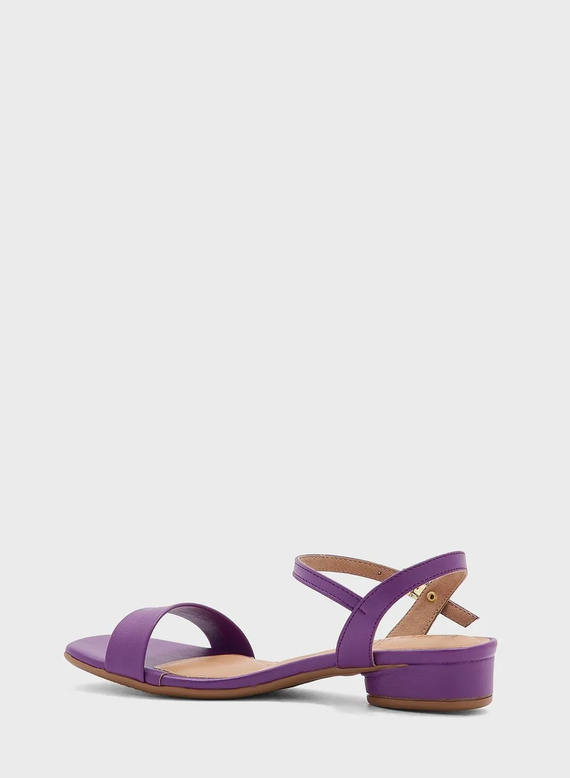 بيرا ريو Thea Ankle Strap Low Heel Sandals
