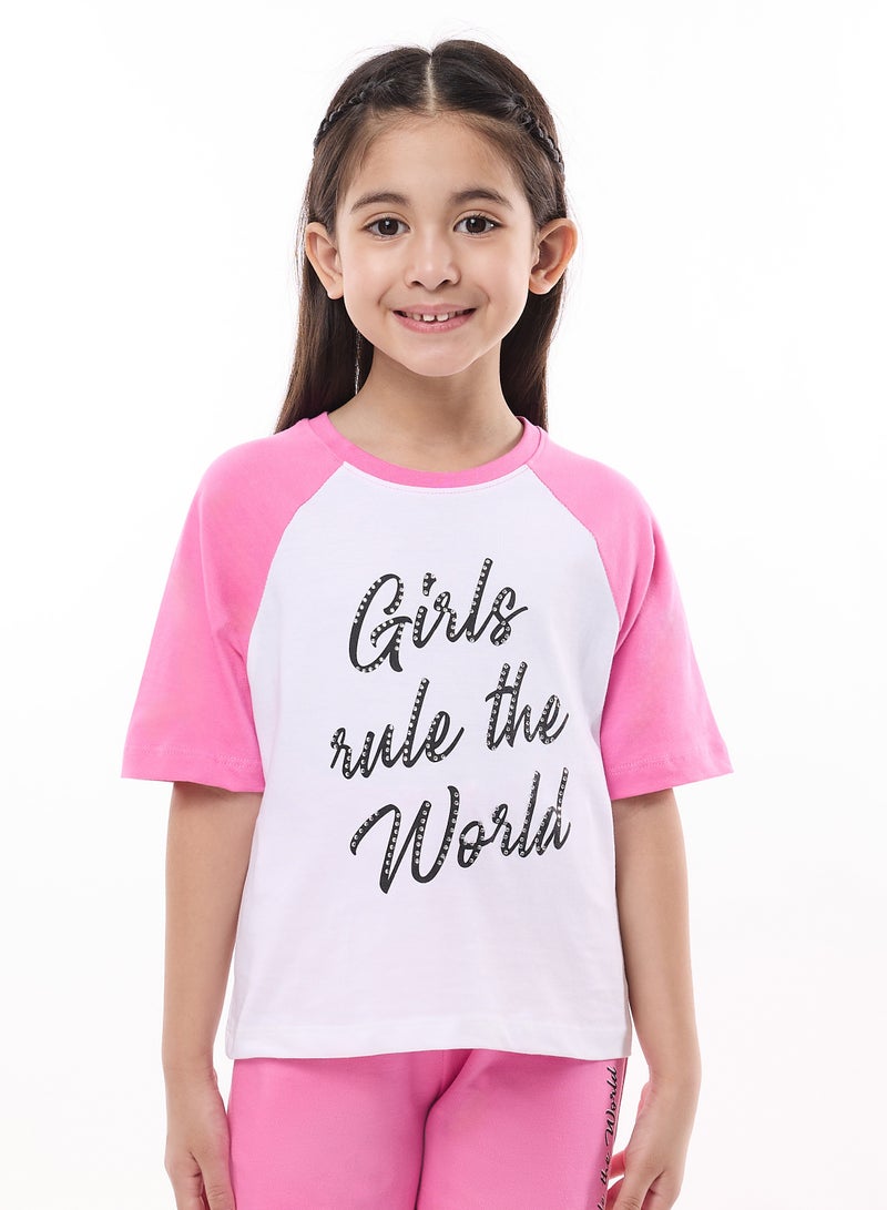 فكتور اند جين طقم فيكتور آند جينز قطعتين للبنات - بلوزة مزينة مع بنطلون مستقيم مطابق بتفاصيل - Image 3