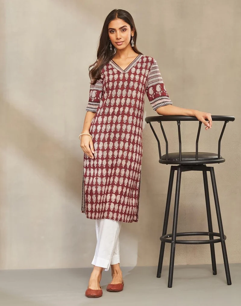 فاب انديا Maroon Cotton Bagh Knee Length Kurta