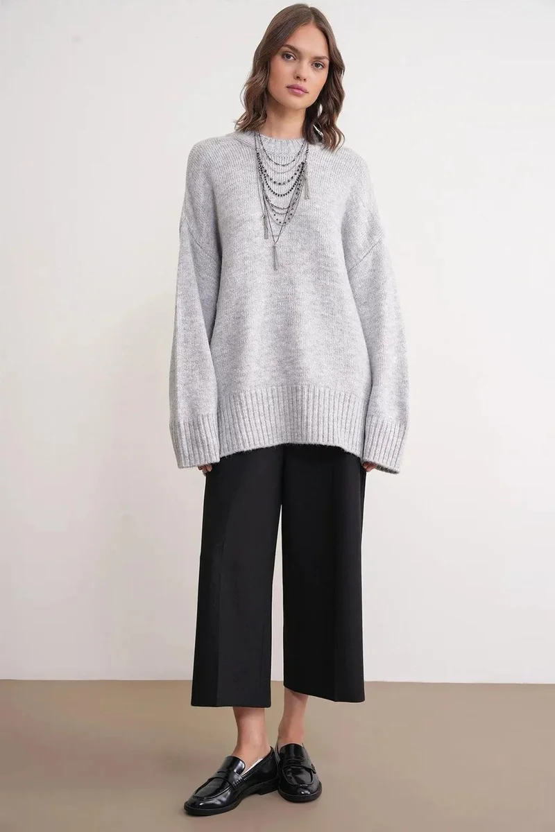 Mixray Mixray Oversized Ribbed Knit Sweater with Crew Neck
