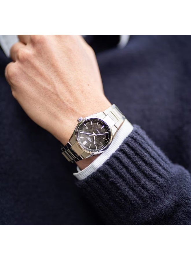 كاسيو Edifice Automatic Analog Men’s Watch EFK-110D-1A, 38 mm Black Dial, Stainless Steel Case & Bracelet, 100 m WR - Image 3