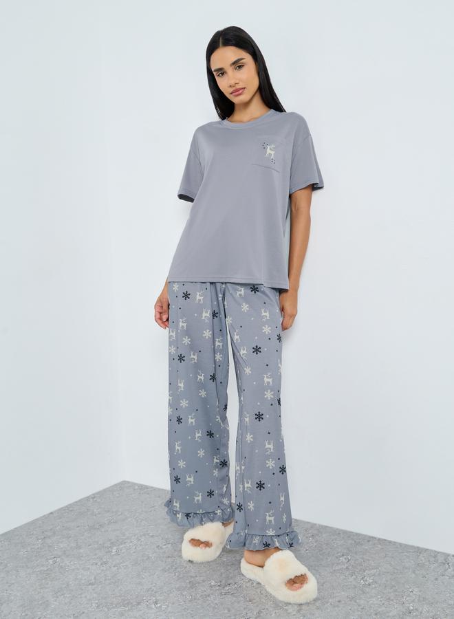 Styli Reindeer Pocket T-Shirt and Ruffle Hem Pyjama Set - Image 1