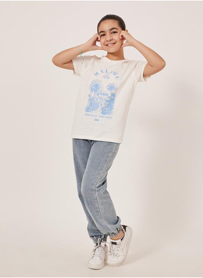 Styli Graphic Print Short Sleeve T-Shirt  - Image 2