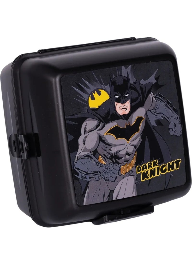 Batman 4 Compartment Kids Lunch Box - Food Storage Container with Spoon and Fork - pzsku/ZC28DEDA4601EAD5768BFZ/45/_/1726656678/46c32bed-3d7c-47b2-a9c0-0007a8b0299c