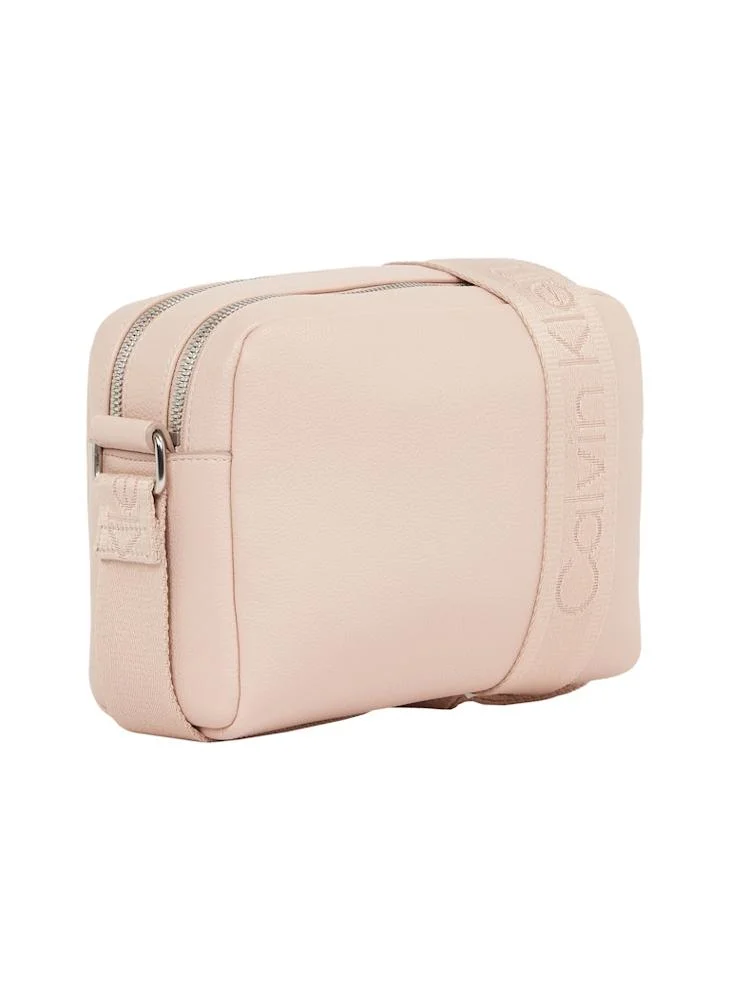 Calvin Klein Jeans Ultralight Deatial Crossbody