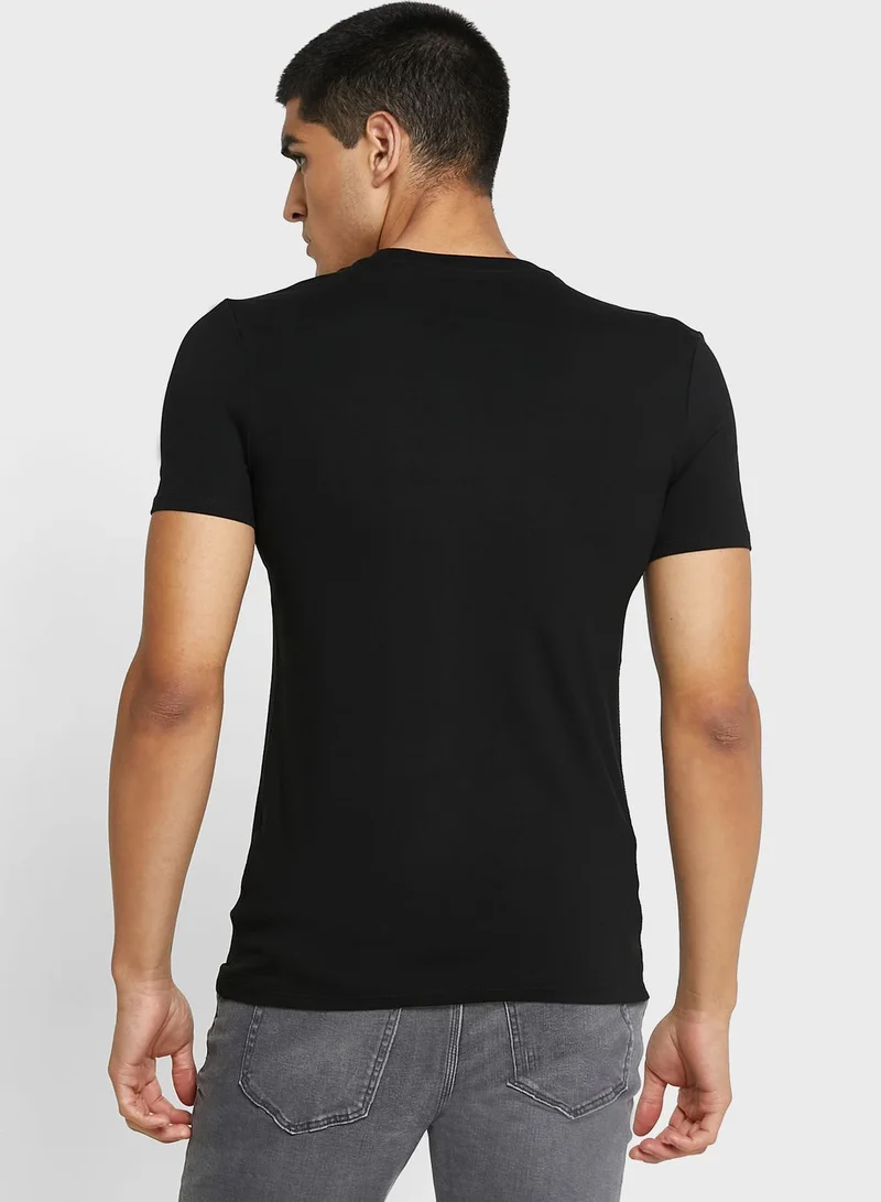 GUESS Crew Neck T-Shirt