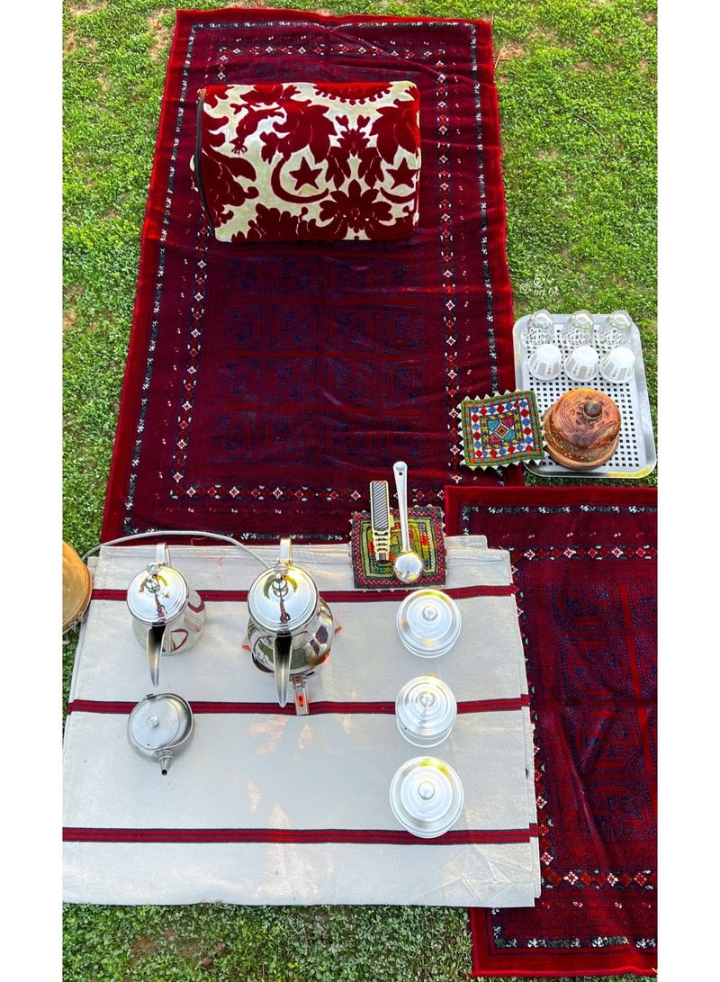 سجادتي مدة سدو من سجادتي بتصميم تراثي مستوحى من نقشات السدو فرشة رحلات عملية للبر والتخييم تضيف لمسة أصالة لمكان جلوسك أحمر - Image 5