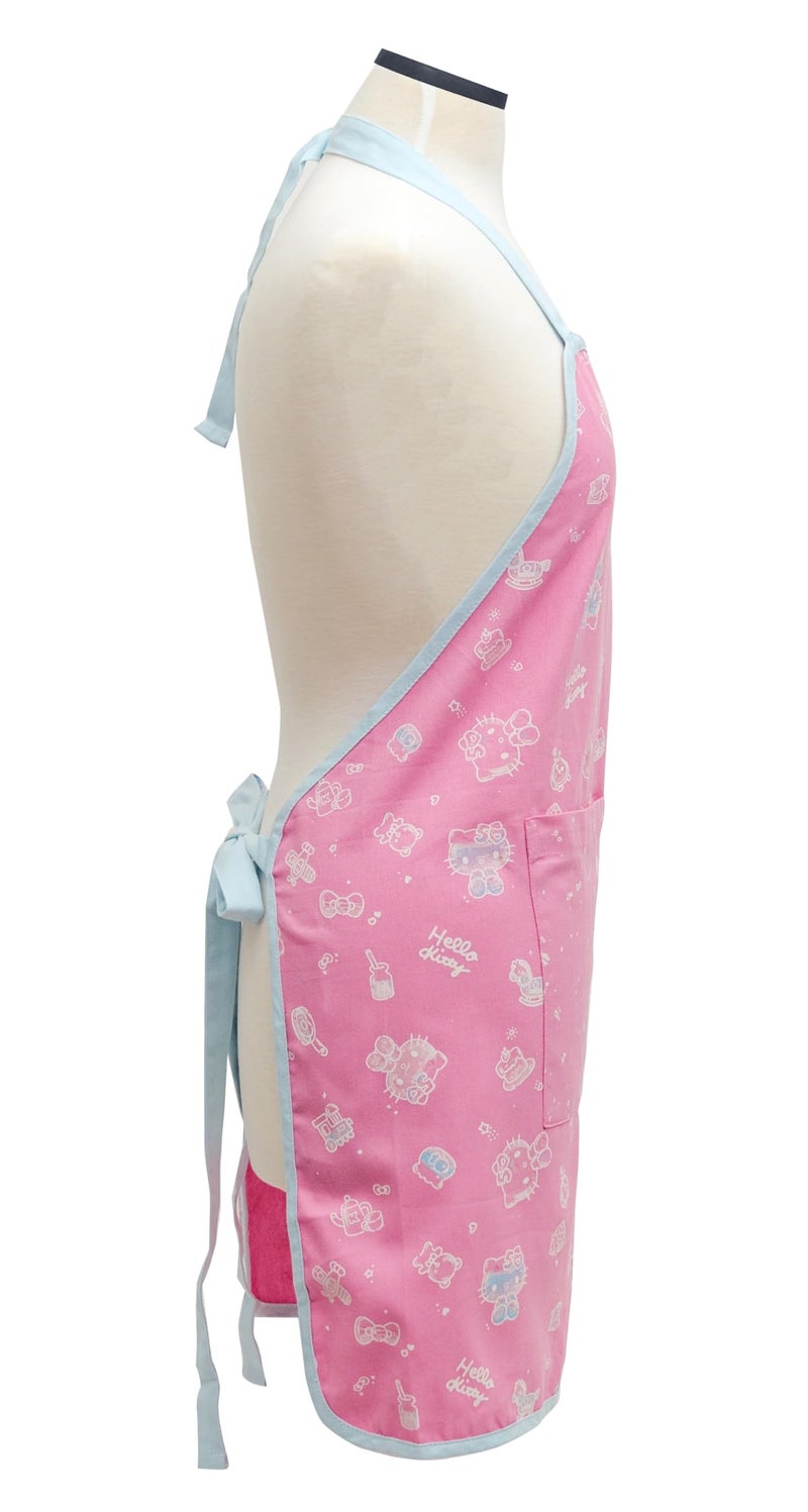 Handstand Kitchen Hello Kitty Commemorative 50th Anniversary Print 28" Adult Apron and Oven Mitt Set - Image 3