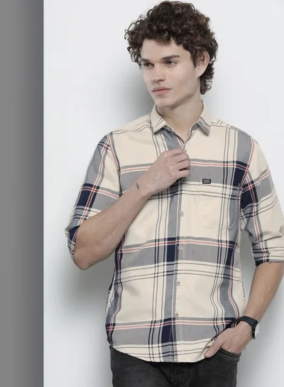 The Indian Garage Co Men Slim Fit Checkered Full Sleeves Spread Collar Casual Shirt