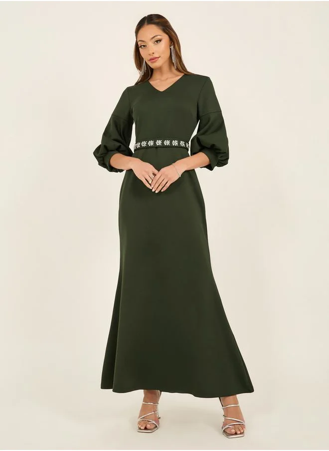 ستايلي Embellished Waistband 3/4th Sleeves Maxi Dress