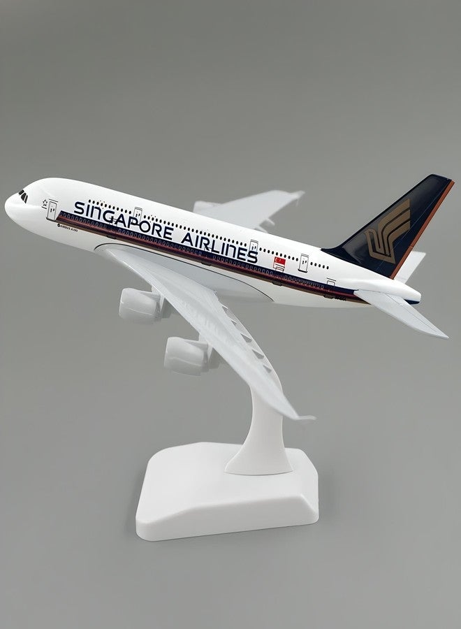 FAVHOME Singapore Airlines Airbus A380-800 Diecast Airplane Model - 1:400 Scale (18cm) Metal Aircraft with Stand - Collector's Edition Gift for Adults & Kids - Image 1