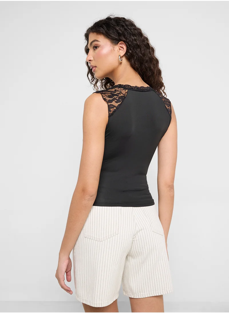 جينجر Lace Bow Detail Top