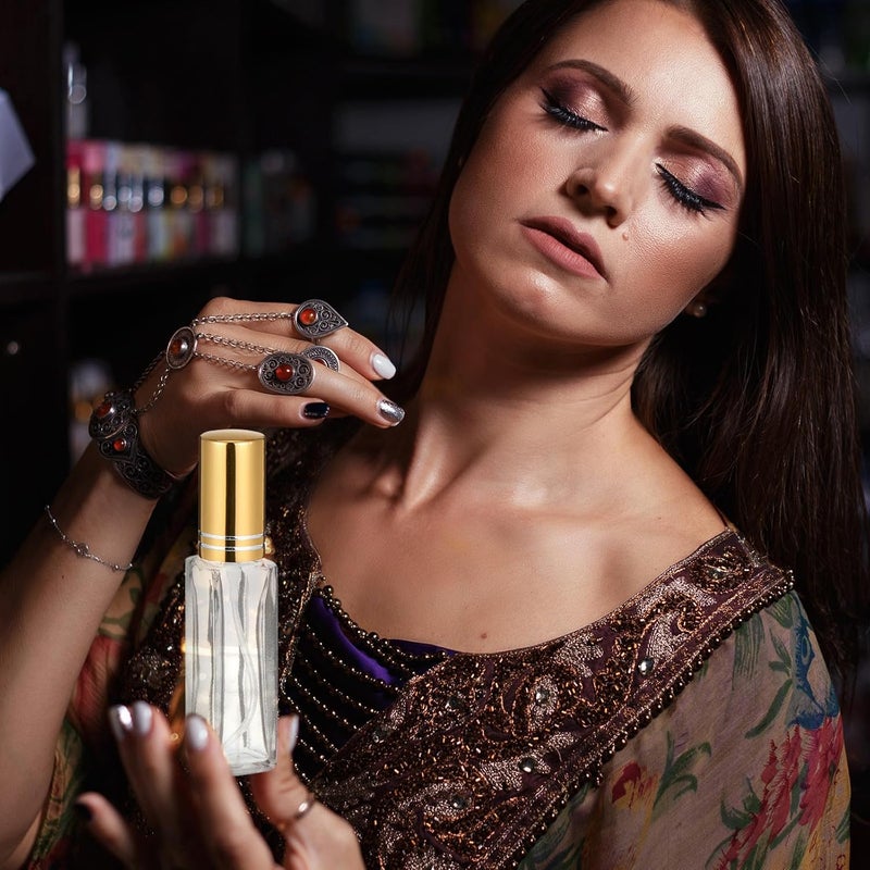 هومويويوو (Homoyoyo)، مجموعة من 4 زجاجات رش بسعة 10 مل، عبارة عن رذاذات عطر قابلة لإعادة التعبئة ومقاومة للتسرب، بتصميم مربع، مناسبة للسفر والاستخدام اليومي. - Image 2