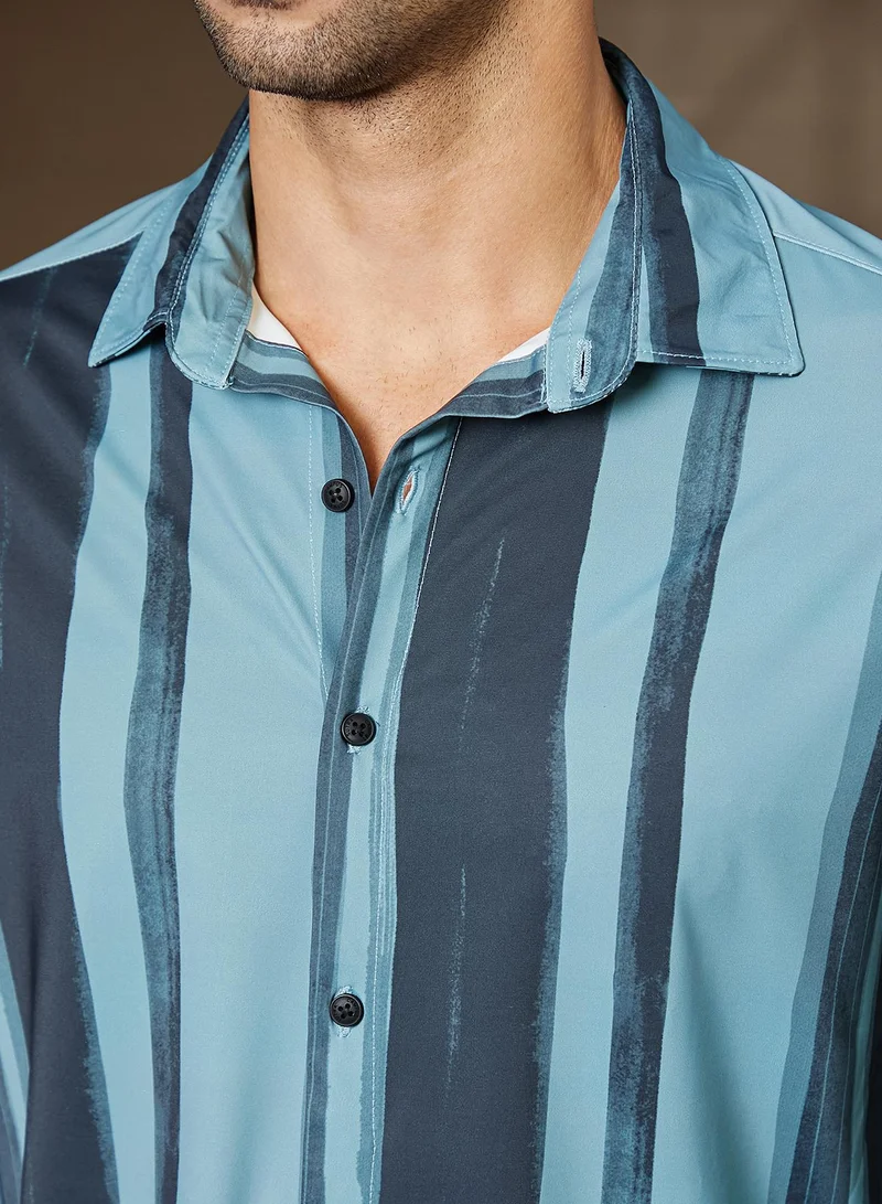 Campus Sutra Men's Sea Green & Navy Blue Brushstroke Pattern Shirt