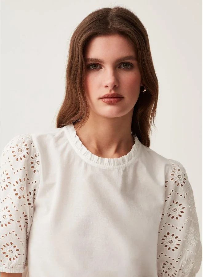 او في اس قميص نسائي من أوفس