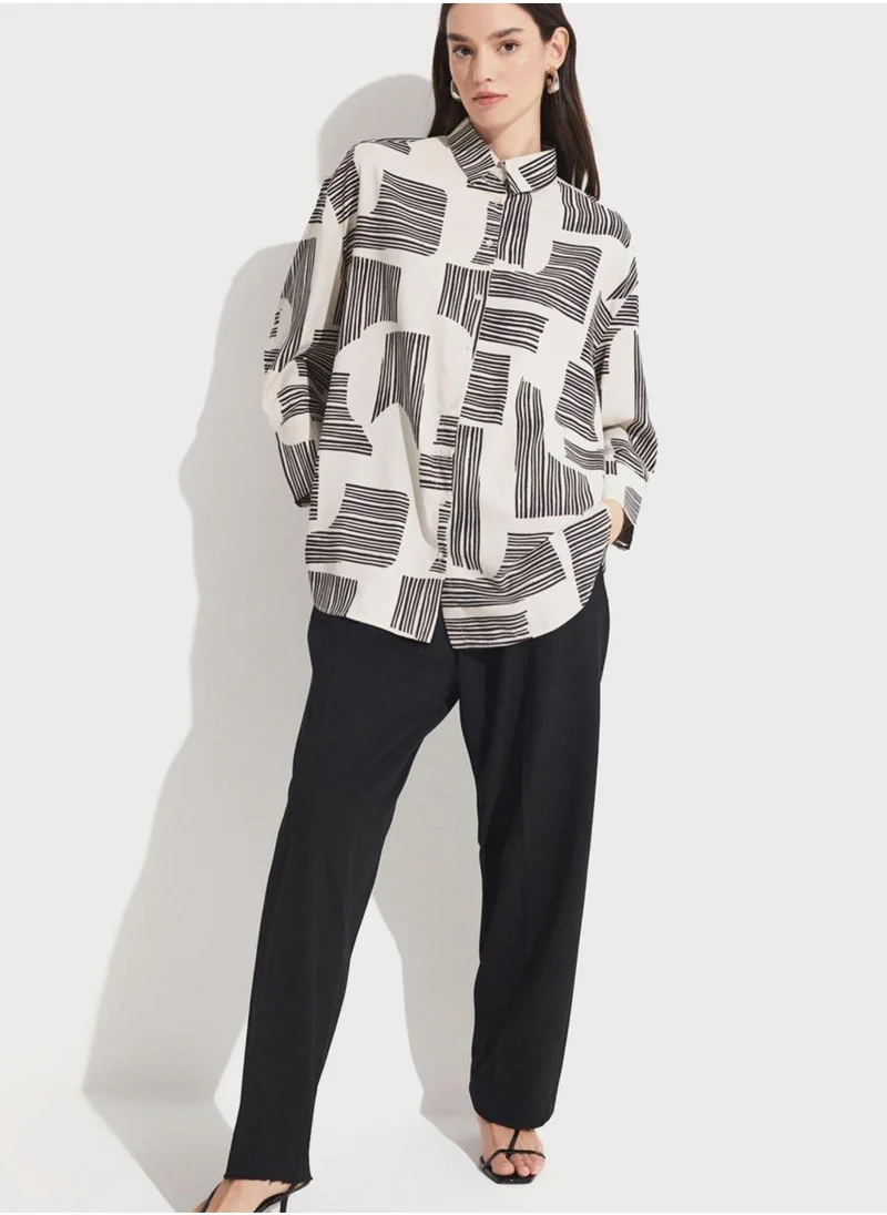 JUNE Printed Button Down Shirt