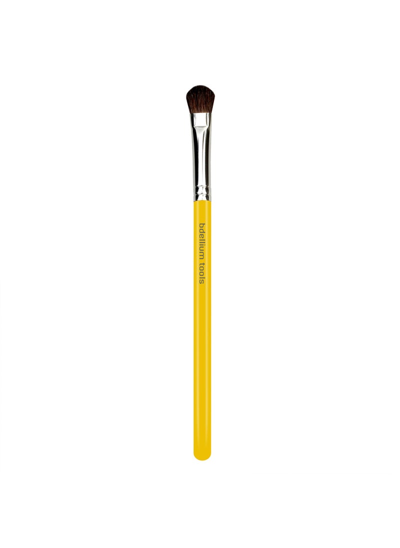 Bdellium Tools Bdellium Tools Professional Makeup Brush - Studio Series 774 Large Shader - With Mix of Soft Natural and Synthetic Fibers, For Applying and Blending Powder (Yellow, 1pc) 