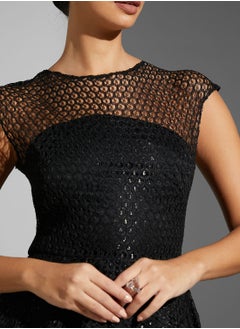 Namshi x Zena Louay High Neck Lace Gown  - Image 4