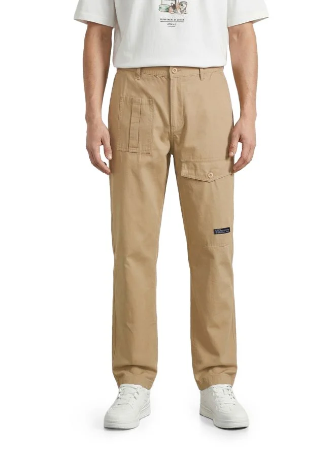 ذا انديان كراج كو Men Relaxed Fit Solid Side Pocket Mid-Rise Trousers