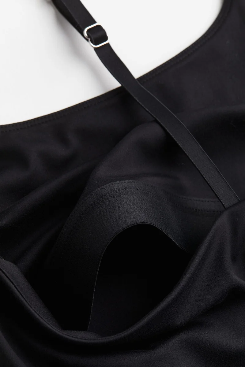 اتش اند ام Softmovestrappy Cropped Vest Top