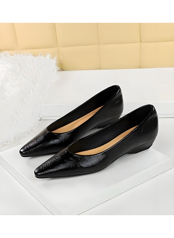 بيج تري المرأة منخفضة أسفين الأحذية مريحة مغلقة موجهة إصبع القدم أحذية مسطحة أسود - Image 1