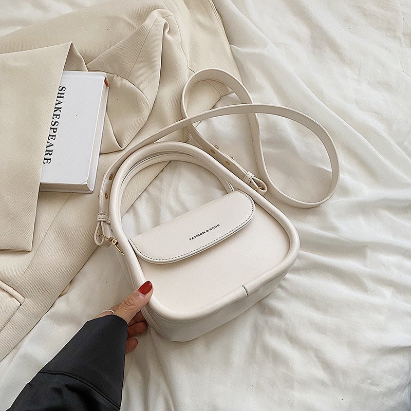 Niche Design Bag Women'S 2024 Fashionable Texted Shoulder Small Square Bag Western Style Portable Crossbody Bag - Image 1